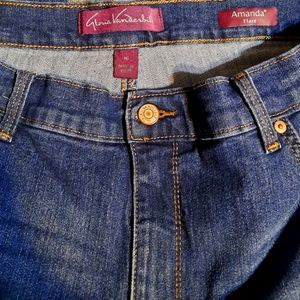 Women's Size 16 Gloria Vanderbilt Amanda Flare Jeans